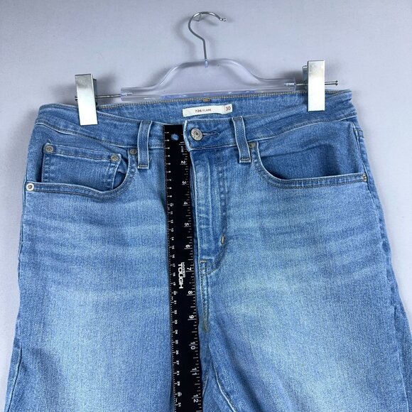 Levis 726 Flare Leg Jeans Womens Size 30 Frayed Hem Mid Rise Light Wash Blue - Picture 9 of 13
